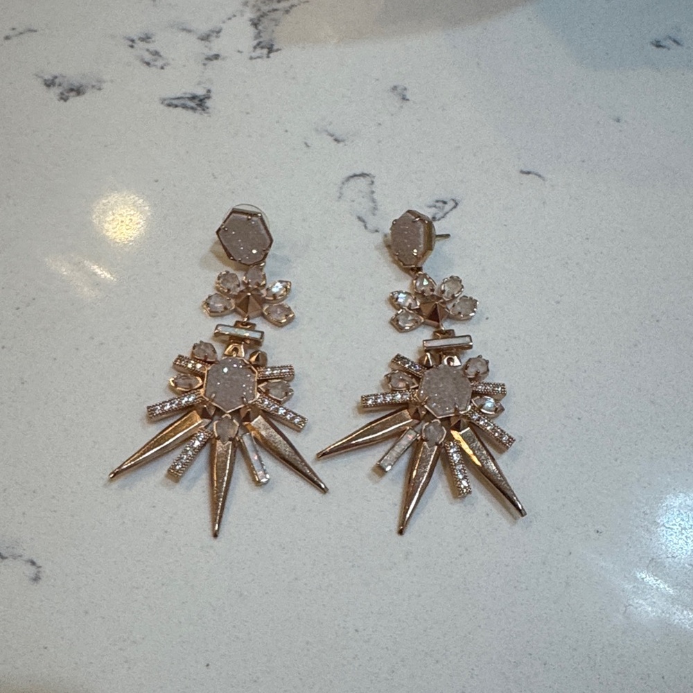 Kendra Scott Isadora Statement Rose Gold Earrings - Picture 2 of 6